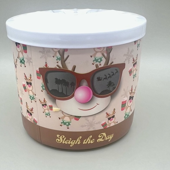Bath & Body Works HOT COCOA AND CREAM 3 Wick Holiday Candle In Box NEW - Picture 4 of 7